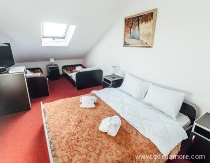 Hotel Azzurro, , alojamiento privado en Herceg Novi, Montenegro
